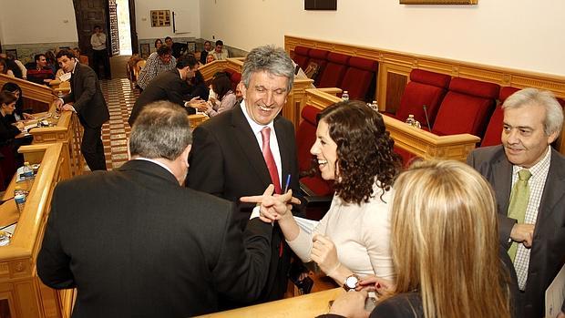 De frente, Sabrido, De la Cruz y Pérez del Pino. De espaldas, Labrador y Tolón