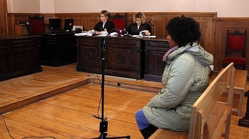 La acusada, momentos antes de declarar en el juicio