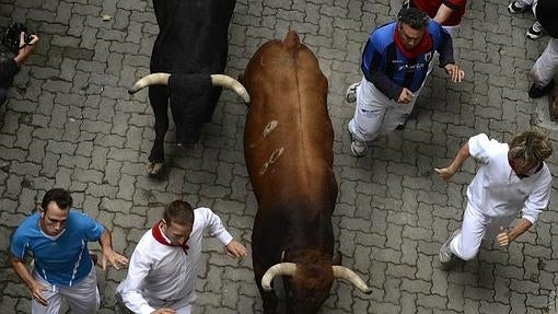 Imagen de uno de los encierros de San Fermín