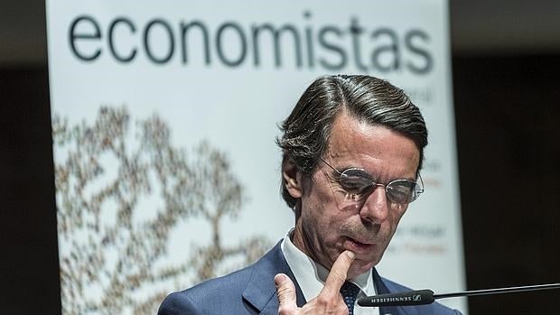 El expresidente del Gobierno, José María Aznar, en el Foro Anual de Economistas