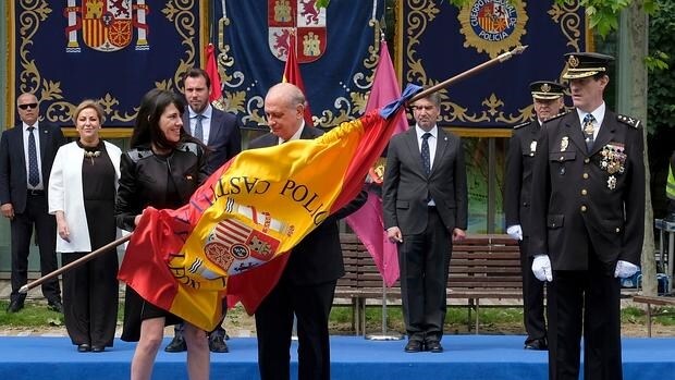 Fernández Díaz, en el acto de entrega de la bandera celebrado en Valladolid