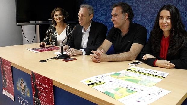 Marina González, José María González Cabezas, Esteban Varadé y Mónica Monte, en la rueda de prensa