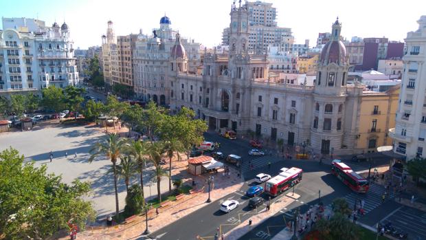 Imagen del operativo desplegado en la Plaza del Ayuntamiento de Valencia