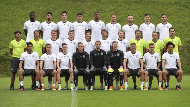 La selección alemana de fútbol posa durante un entrenamiento