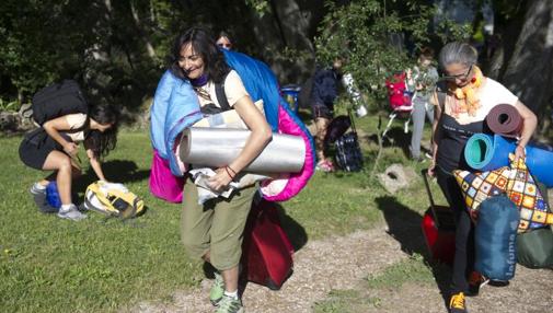 Como Cela, en este viaje también se duerme al aire libre