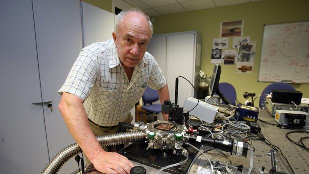 Fernando Rull, catedrático de Mineralogía de la Universidad de Valladolid, está al frente del Centro de Astrobiología y ha formado parte de misiones a Marte de la NASA