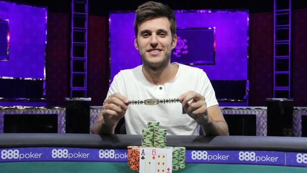 El canario César García, brazalete en las WSOP de póker con 395.000 euros de premio