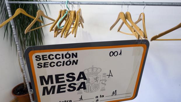 Las 3.981 mesas electorales funcionan correctamente en Galicia durante el 26-J