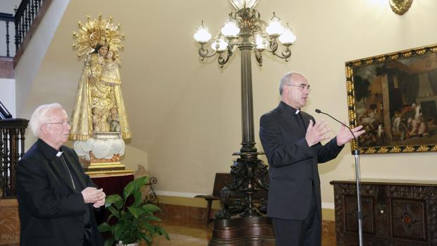 Imagen del cardenal Cañizares con el nuevo obispo auxiliar de Valencia