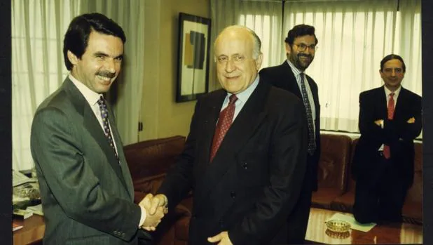 El pacto Aznar-Arzalluz del 96: cuando el PNV negoció y llegó a un acuerdo con el PP
