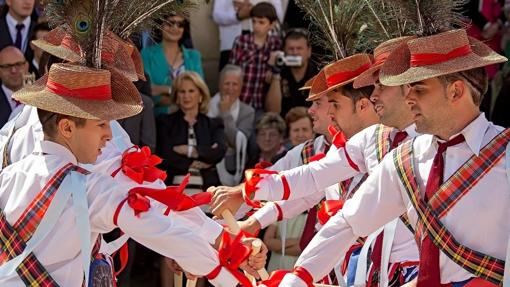 Paloteo en las fiestas de Cisneros