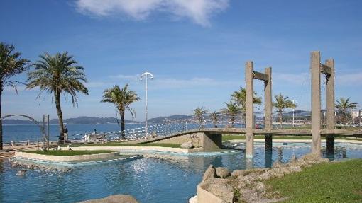 Las piscinas del complejo deportivo de Samil