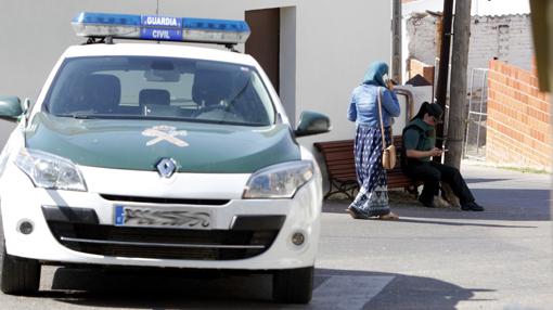 La Guardia Civil controló las calles adyacentes al edificio de la calle Hontanilla