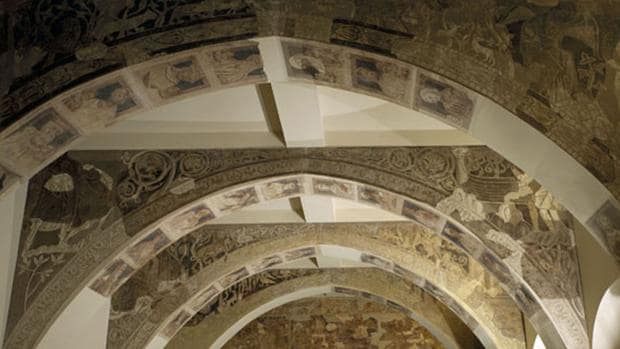 Pinturas murales del Monasterio de Sijena (Huesca) depositadas y exhibidas en el barcelonés MNAC