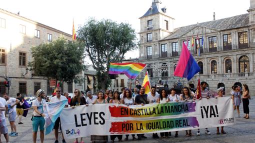 La asociación Bolo-Bolo entrega los premios «Javier Fernández»