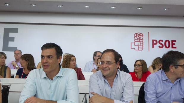 Los barones del PSOE dejan solo a Sánchez