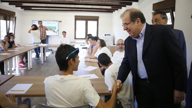 Juan Vicente Herrera visita «Altai» en Béjar