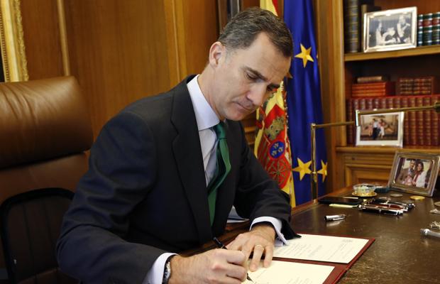 El Rey despeja su agenda a partir del martes para poner en marcha los mecanismos constitucionales