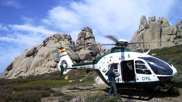 Helicóptero de una de las unidades de rescate de montaña de la Guardia Civil