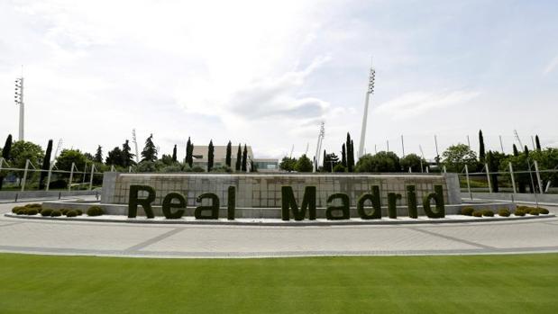 Una rotonda en la ciudad deportiva de Valdebebas