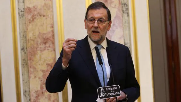 Mariano Rajoy ante la prensa en el Congreso