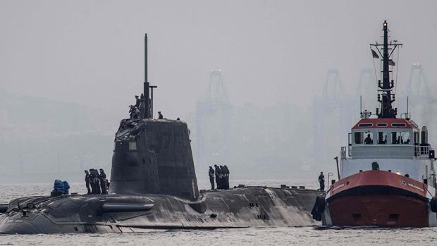 El Gobierno pide explicaciones a Londres por el submarino nuclear accidentado en Gibraltar