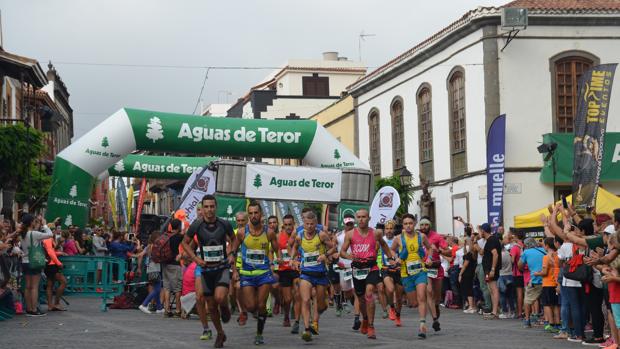 Salida de la competición en Teror, Gran Canaria