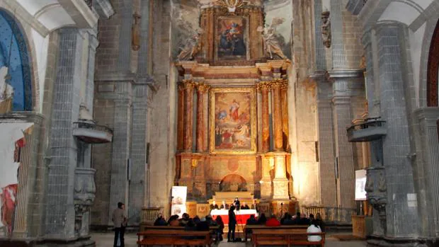 Interior de la iglesia de San Prudencio