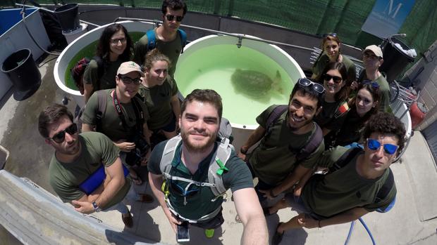 Los alumnos, durante una de las actividades que realizaron en el Hospital Marino (Crema)