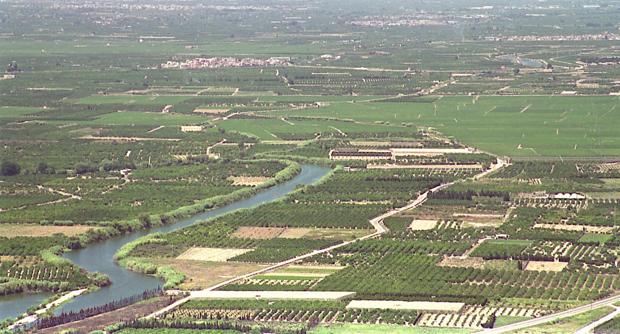 El río Júcar a su paso por la provincia de Valencia