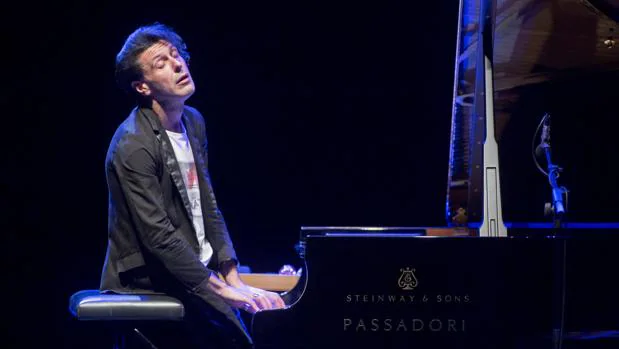 El pianista Ezio Bosso, anoche durante su actuación en Peralada