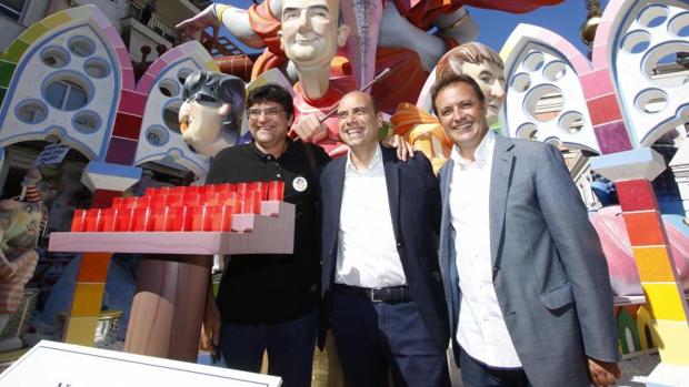 Pavón, Echávarri y Bellido, durante las pasadas fiestas de Hogueras de San Juan.