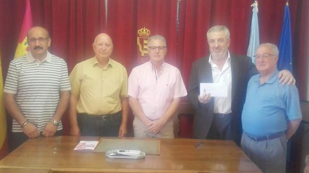 Santa Ana de Pusa dona 500 euros a Cruz Roja