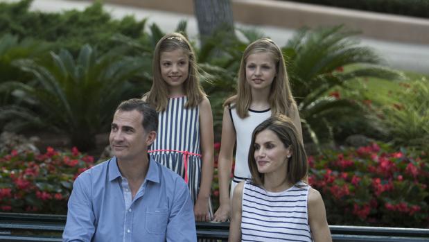 La Familia Real en el Palacio de Marivent