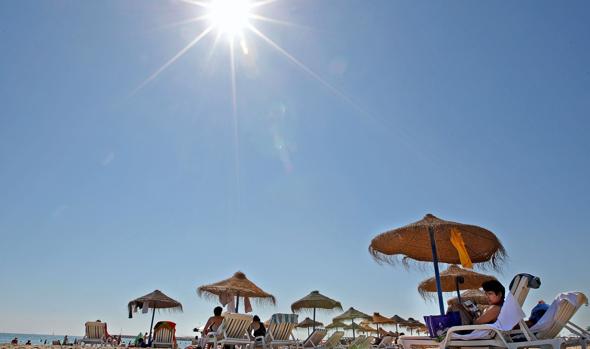 Imagen de archivo de la playa de Las Arenas en Valencia