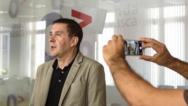 Arranca el calendario de las elecciones autonómicas vascas y gallegas