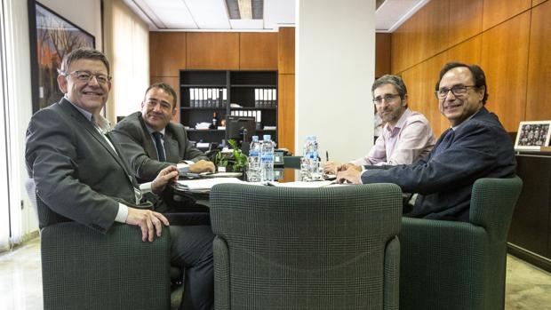 Imagen de Ximo Puig reunido con el presidente del Instituto Valenciano de Finanzas, Manuel Illueca