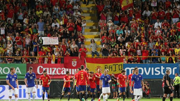 Los aficionados españoles durante el partido