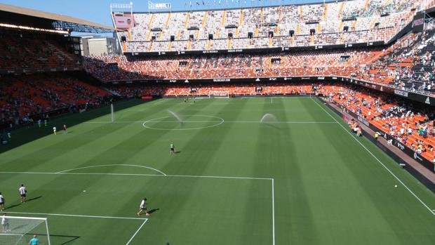 Imagen tomada el domingo en el estadio de Mestalla poco antes de la cuatro de la tarde