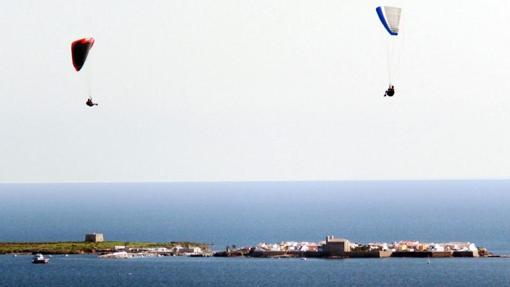 La isla de Tabarca, vista desde el continente