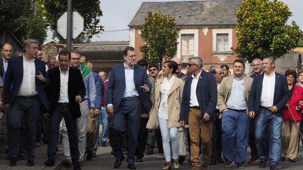 Rajoy, este miércoles durante la campaña en Galicia