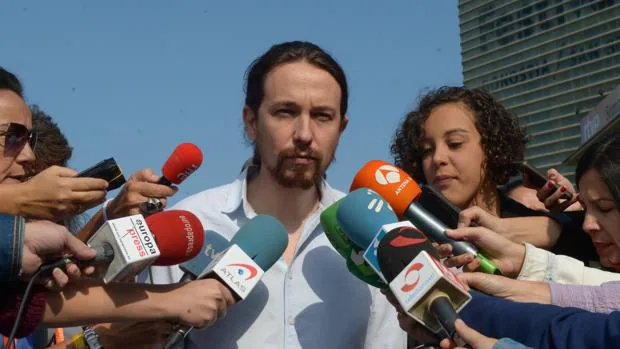 Sánchez e Iglesias negocian desde agosto un gobierno con nacionalistas
