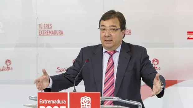 Guillermo Fernández Vara, uno de los barones más críticos con Pedro Sánchez