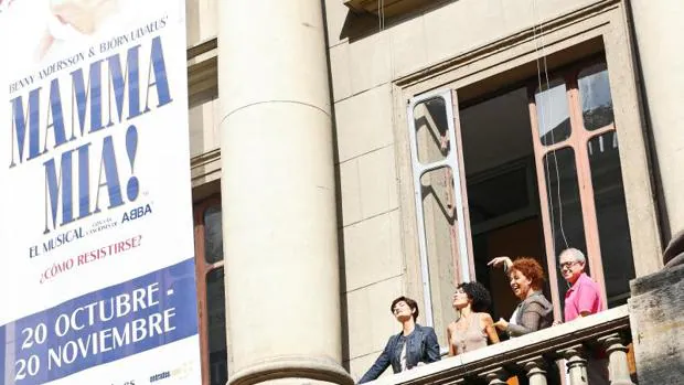 Las protagonistas de «Mamma mia!» en el Teatro Principal de Valencia