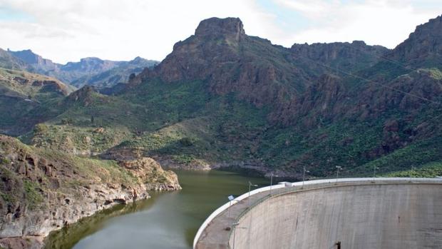 Entorno de presas de Chira-Soria donde se desarrollará la obra de Red Eléctrica en Gran Canaria