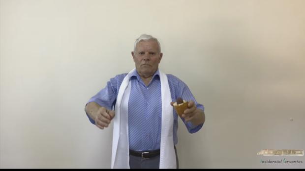 El «choripán», la versión conquense del vídeo de Piko Taro