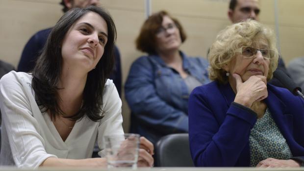 Rita Maestre junto a Manuela Carmena