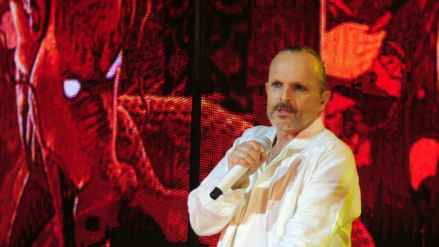 Miguel Bosé, durante un concierto en Madrid