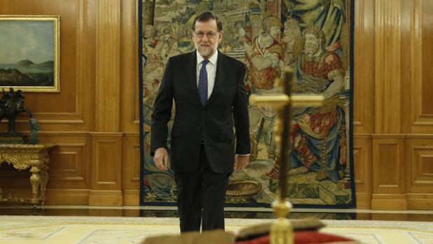 Mariano Rajoy, ayer antes de jurar como presidente del Gobierno en el Palacio de la Zarzuela