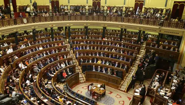 Vista panorámica del hemicilco del Congreso en la sesión de investidura de Rajoy